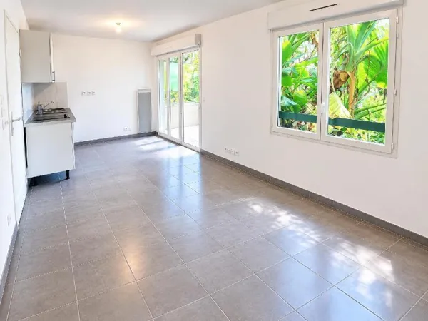 Saint Laurent Centre Studio avec terrasse de 31,84m²