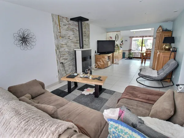 Villeneuve sur Aisne : Maison 2019 - 3 chambres - garage + dépendances