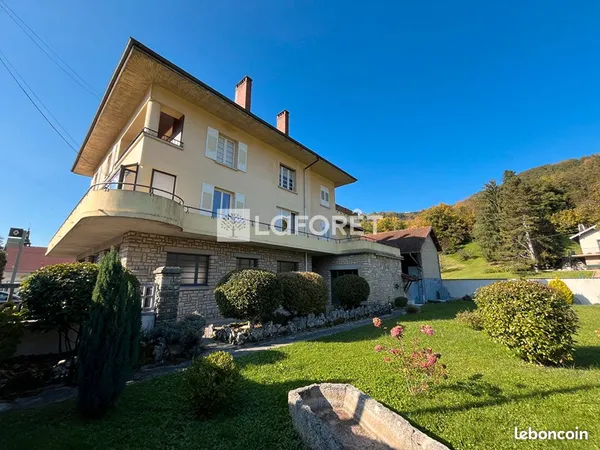 Maison 12 pièces 400 m²