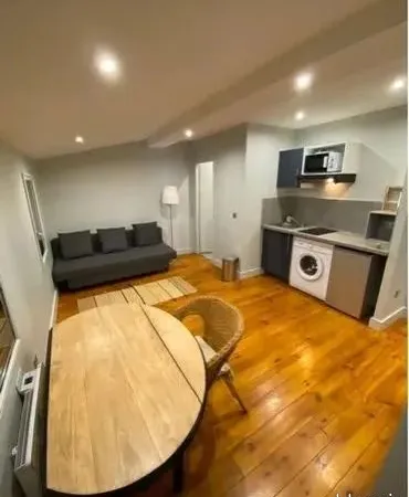 Beau studio meublé 25m² rue Faubourg Bonnefoy