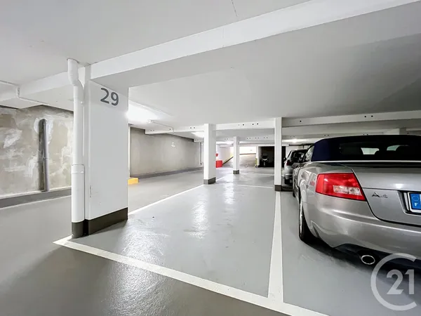 Parking 12 m²