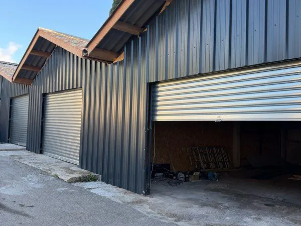 Entrepôt tout type