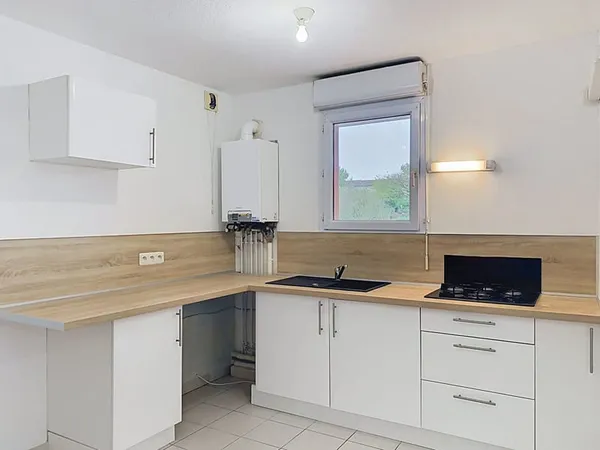 T2 rénové de 44 m² avec petit balcon exposé Sud