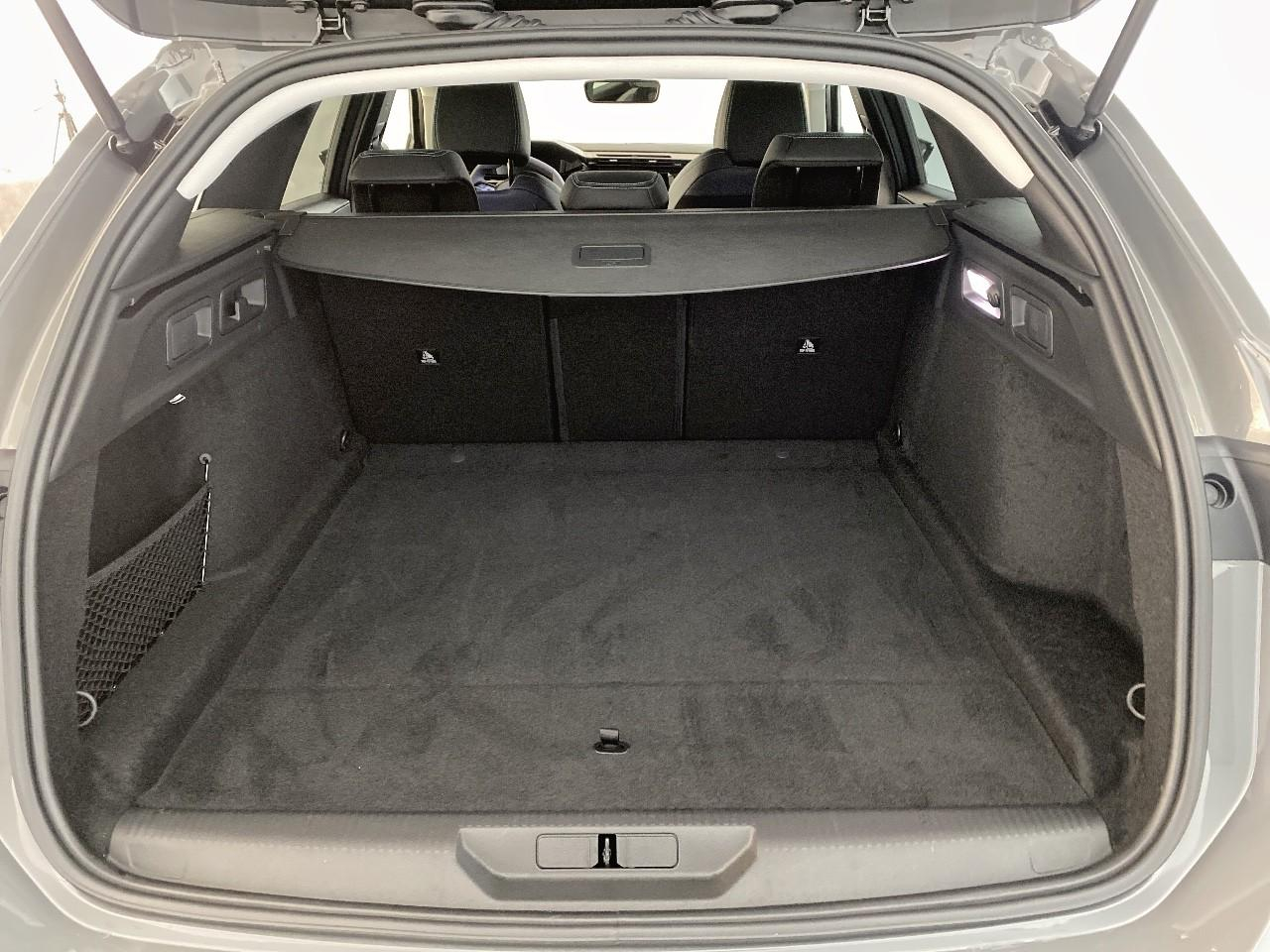 Peugeot 308 sw hybrid 145 e-dcs6 allure — photo 6