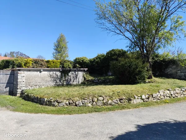 Terrain avec garage