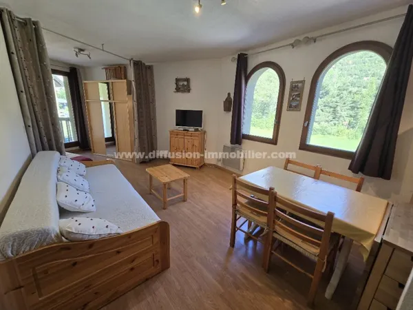 Studio 1 pièce 29 m²