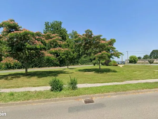 Terrain 593 m² Villeneuve