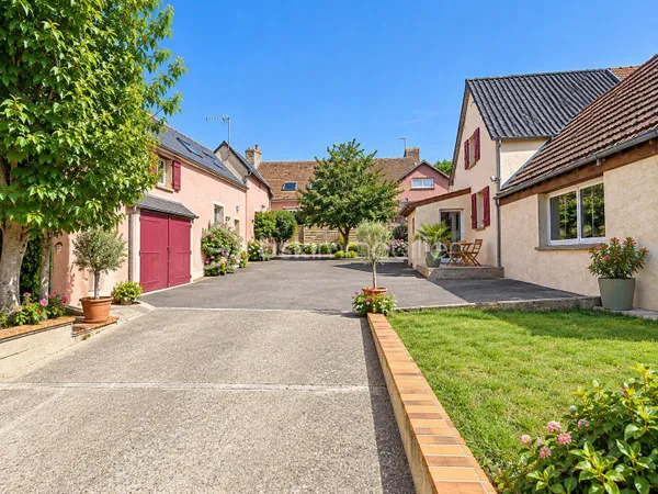 Maison 11 pièces 284 m²