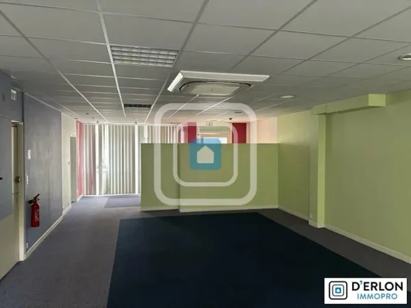 Local commercial 97 m²