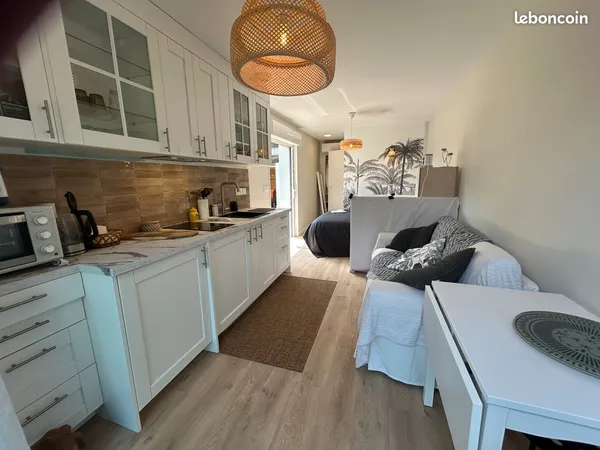 Chambre neuve aménagée chez l'habitant