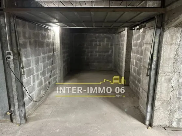 Parking 13 m²