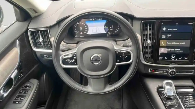 Volvo V90 t8 awd recharge 303 + 87 ch geartronic 8 — photo 6