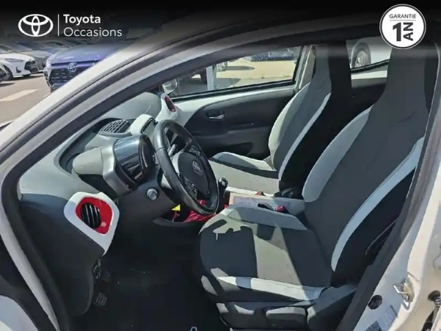 Toyota Aygo 1.0 vvt-i 69ch x-play 5p — photo 11
