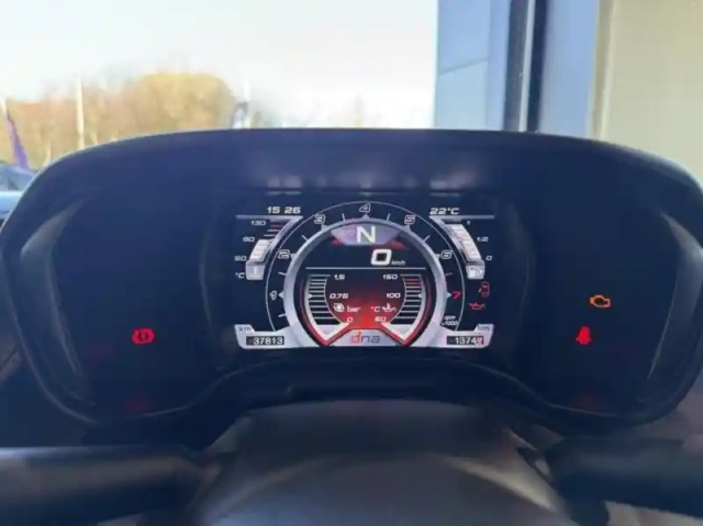 Alfa Romeo 4C 1750 tbi 240ch standard edition tct — photo 7