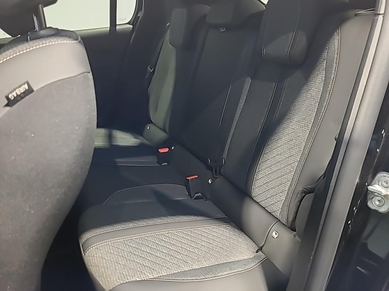 Peugeot 208 hybrid 100 e-dcs6 allure — photo 13