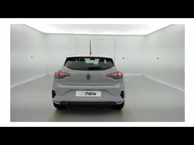 Renault Clio 1.5 blue dci 100ch evolution - 24 — photo 9