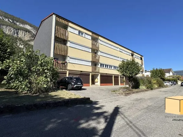 Appartement 5 pièces à rénover avec garage et cave à Culoz
