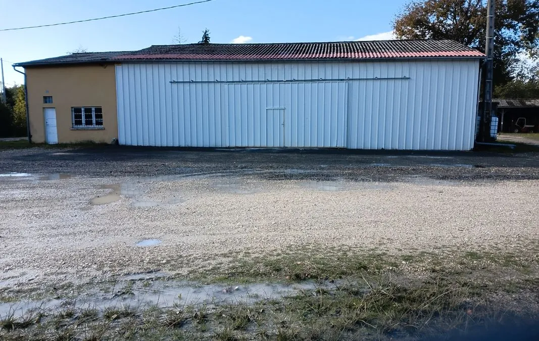 Photo 1