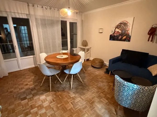 Chambres disponibles colocation fille, T4 avec balcon - Angers