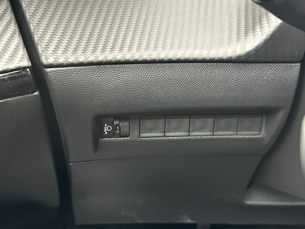 Peugeot 2008 100 s&s bvm6 style — photo 16