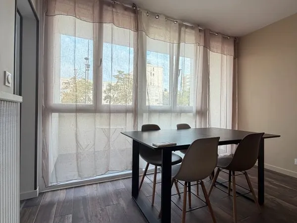 F2 Neuf - 46m² - Meublé - Balcon