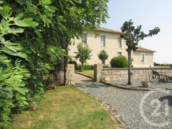 Maison 8 pièces 264 m²