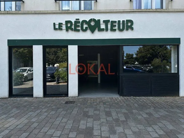 Local commercial 148 m²