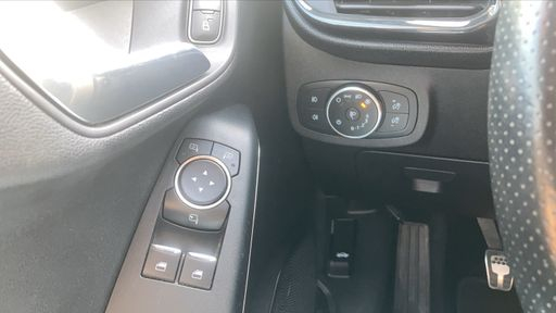 Ford Fiesta 1.0 EcoBoost 100 - ST-Line – 2019 – 161843 km – Essence – Boîte Manuelle — photo 5
