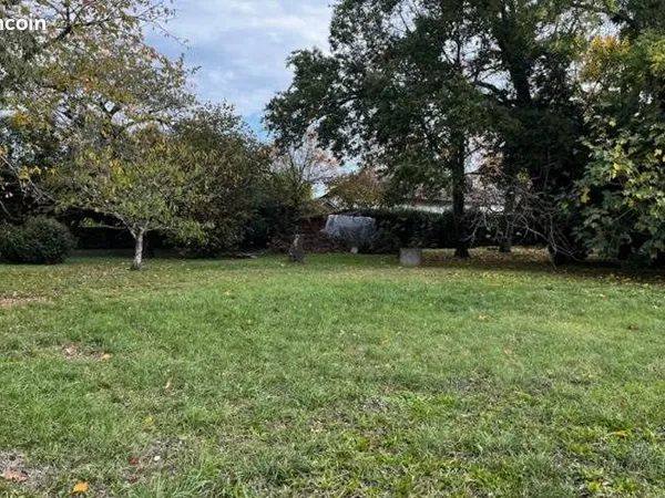 Terrain 1 400 m² Montauban