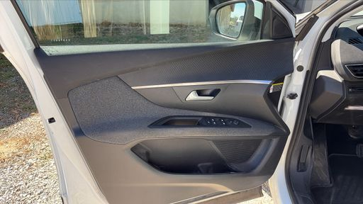 Peugeot 3008 1.5 BlueHDi 130 EAT8 - Active Business – 2019 – 150923 km – Diesel – Boîte Automatique — photo 24