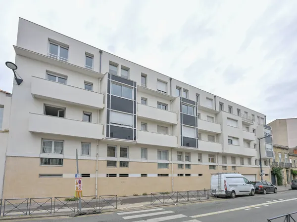 Opportunité 2 pièces Bordeaux + Box