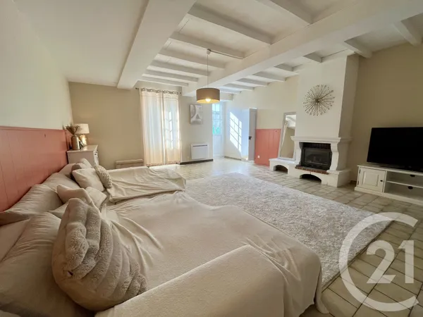Maison 5 pièces 143 m²