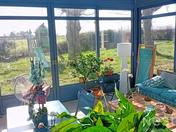 Très belle grande maison charentaise complètement rénovée à vendre près de SAUJON .