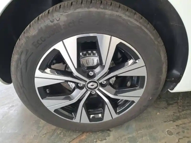 Renault Clio tce 90 — photo 14