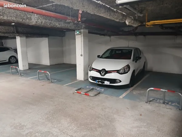 Place parking sécurisée Rouen