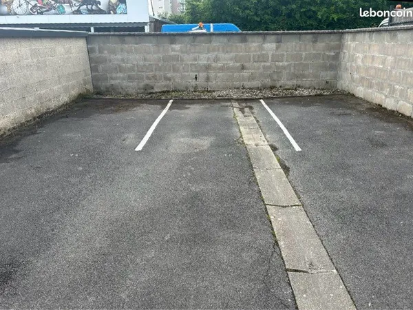 Place de parking à louer