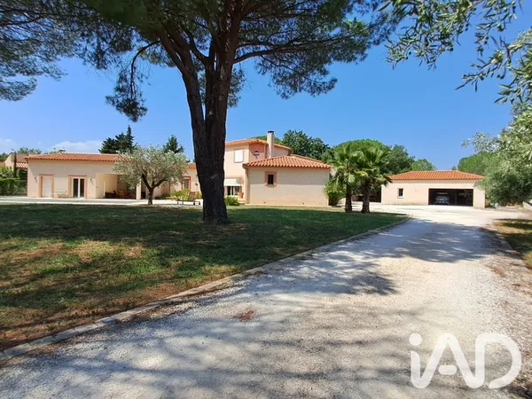 Maison 8 pièces 214 m²