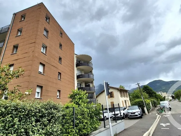 Appartement 3 pièces 84 m²