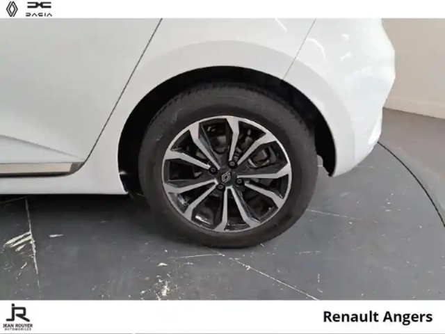Renault Clio 1.0 tce 90ch techno - 24 — photo 8