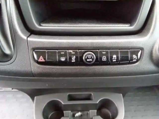 Peugeot Boxer fgn tole 3.5 t l2h2 140 s&amp;s bva8 — photo 19