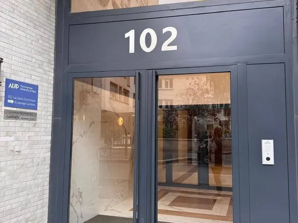 Parking 14 m²