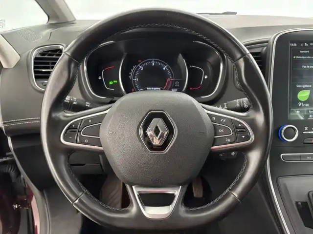 Renault Scenic dci 110 energy edc — photo 24