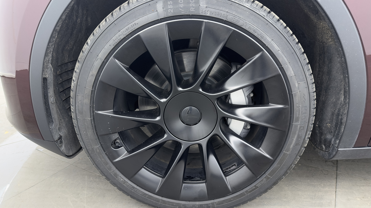 Tesla MODEL Y Grande Autonomie Dual Motor AWD — photo 9