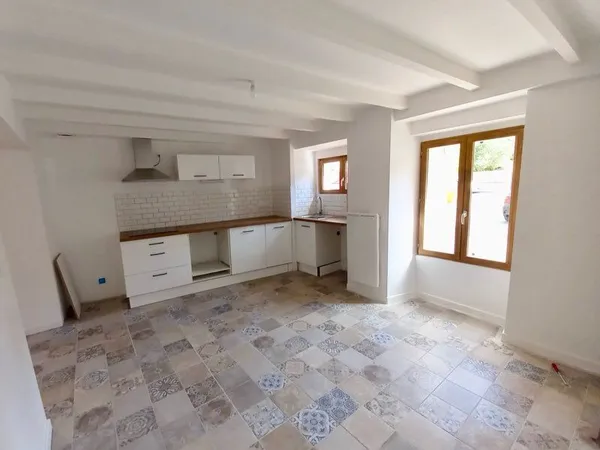 Maison de ville T3 entièrement rénovée - 71 m² - Labastide-de-Lévis