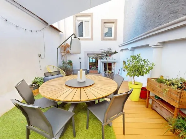 Maison T5 de 96,32 m2 avec terrasse et cave à vin