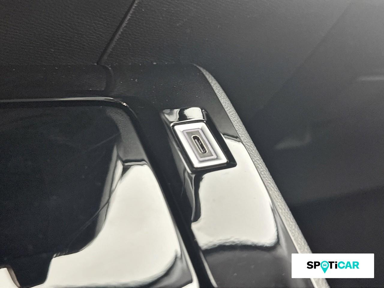 Peugeot 208 1.2 100ch s&s allure — photo 18
