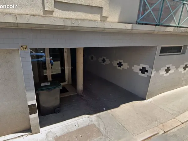 Garage à louer