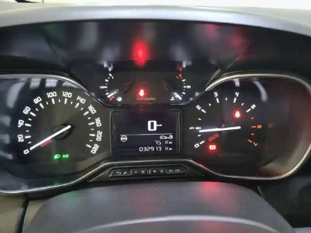 Citroën C3 Aircross puretech 110 s&amp;s bvm6 — photo 31
