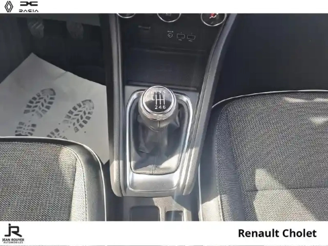Renault Captur 1.0 tce 90ch techno — photo 6