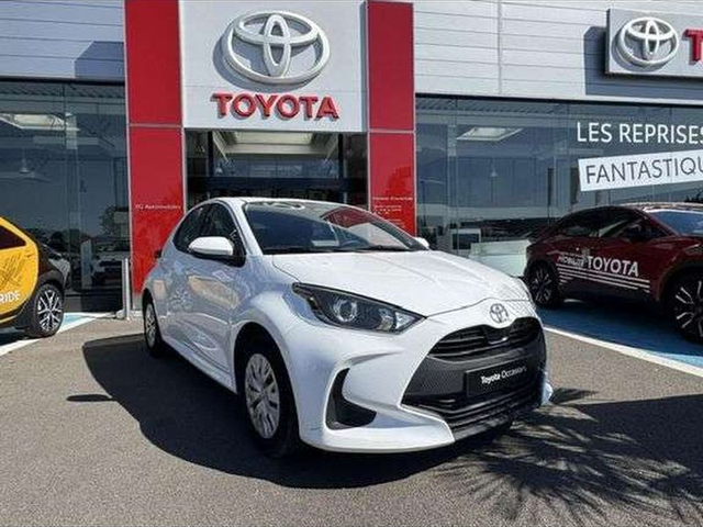 Toyota YARIS Toyota Yaris 116h Dynamic 5p MC24